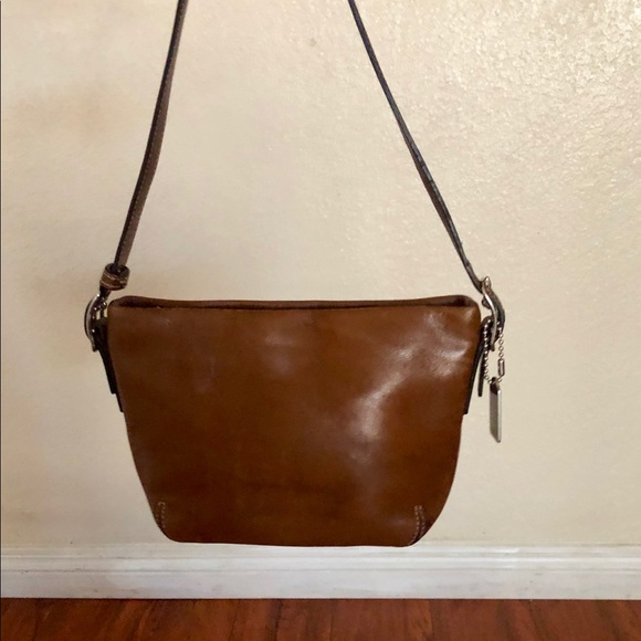 Small brown leather coach shoulder/wristlet bag - Picture 1 of 7